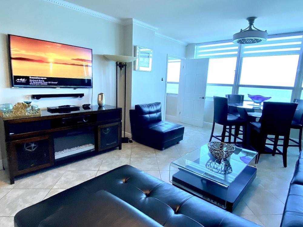 Direct ocean front condo Miami Beach photo 16