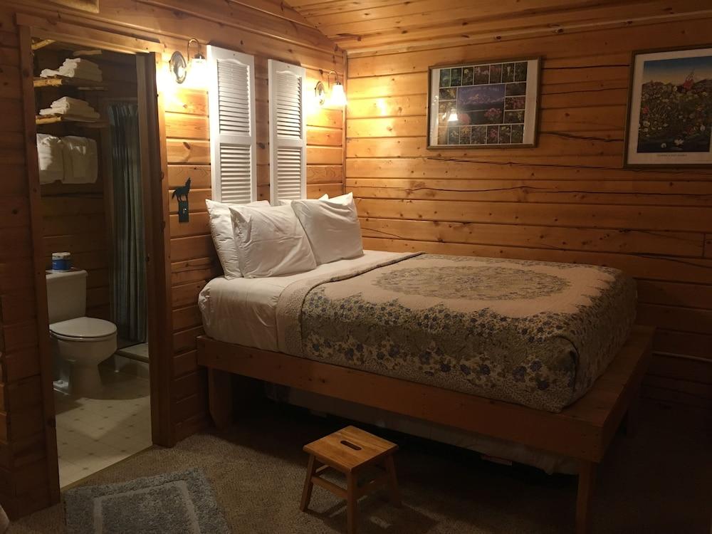 Earthsong Lodge photo 9