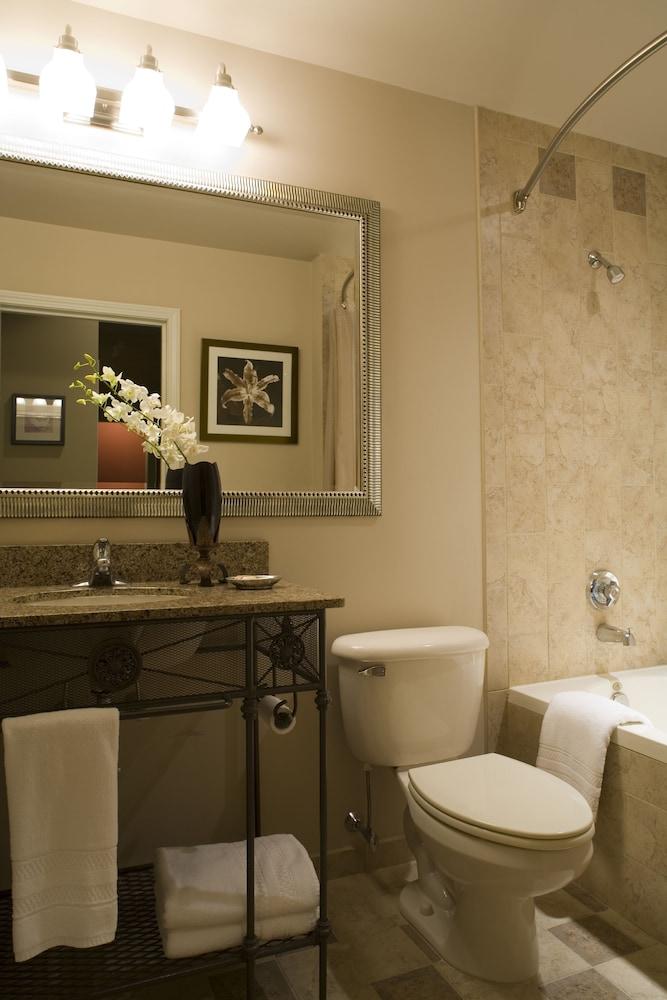 Blue Bay Inn photo 28
