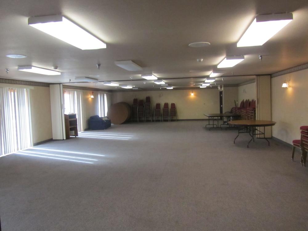 Park View Inn & Suites and Conference Center photo 5