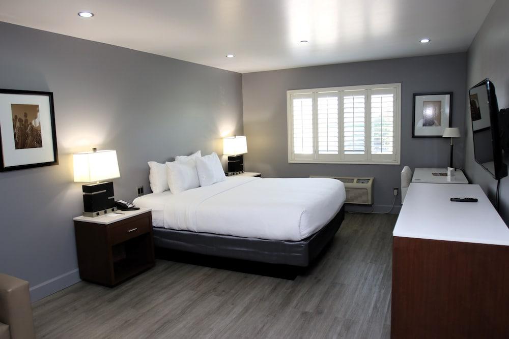 BLVD Hotel and Studios Universal-Hollywood, an Ascend Collection Hotel photo 87