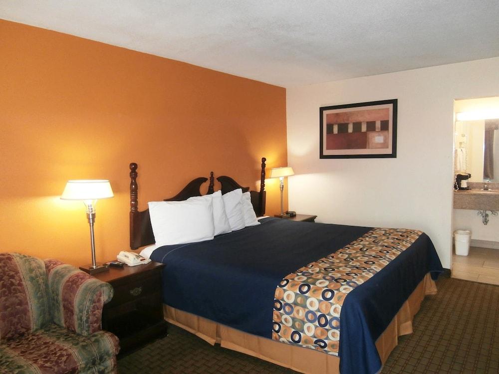 Newnan Lodge photo 6