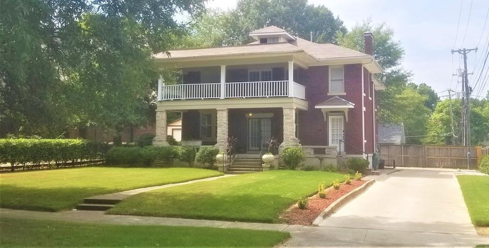 Belvedere Manor photo 19