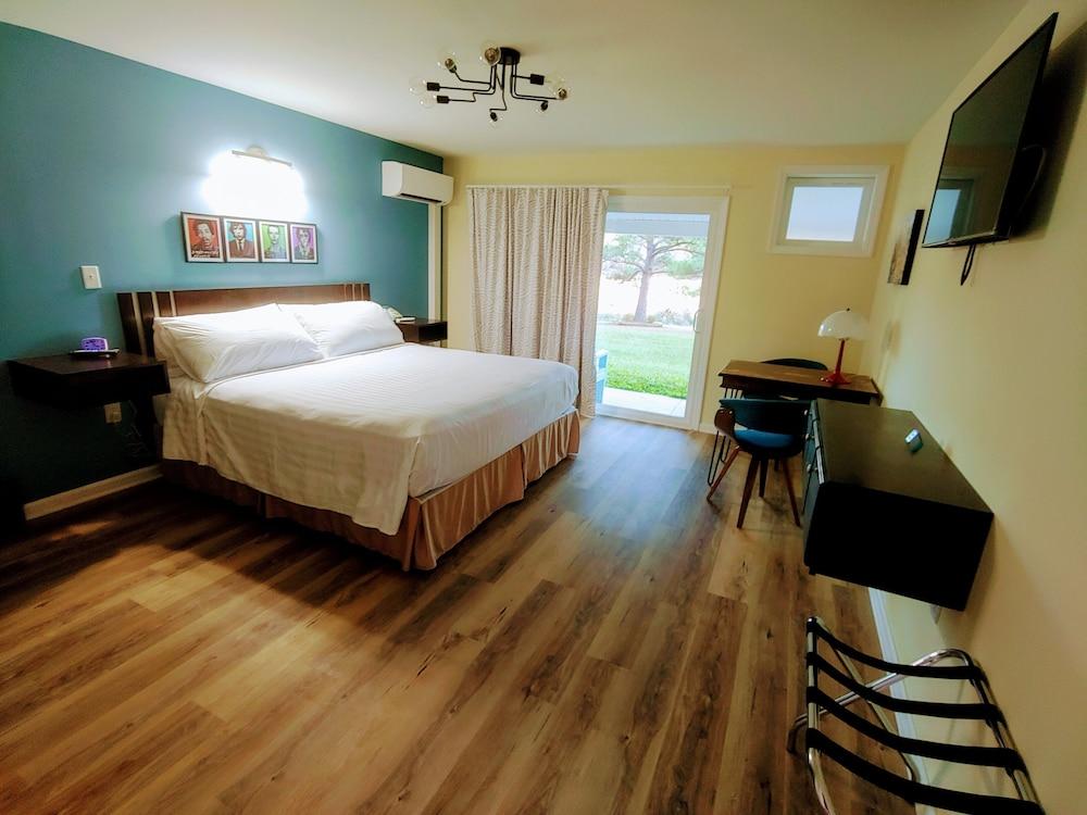Boiling Spring Lakes Motel photo 4