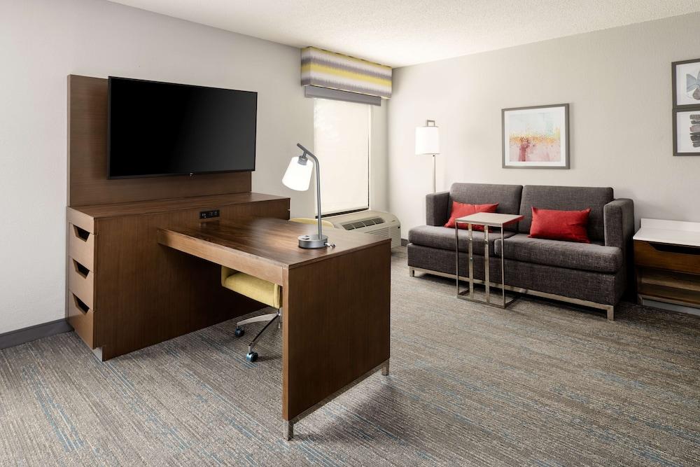 Hampton Inn Richmond-Southwest-Hull Street photo 17