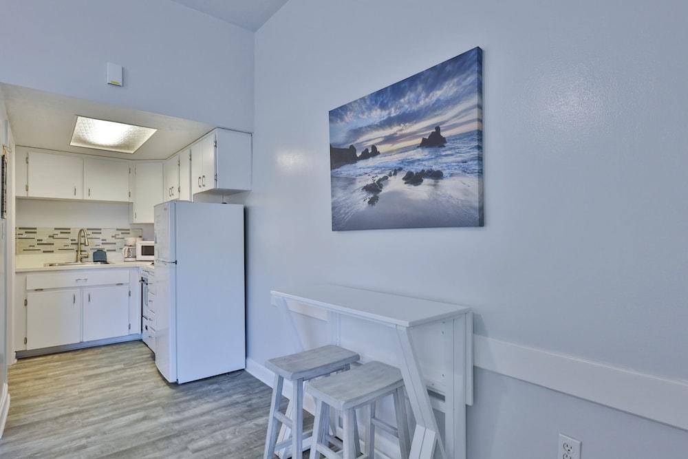 Coastal Waters Inn photo 46