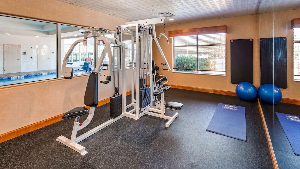 Best Western Plus Rose City Conference Center Inn photo 18