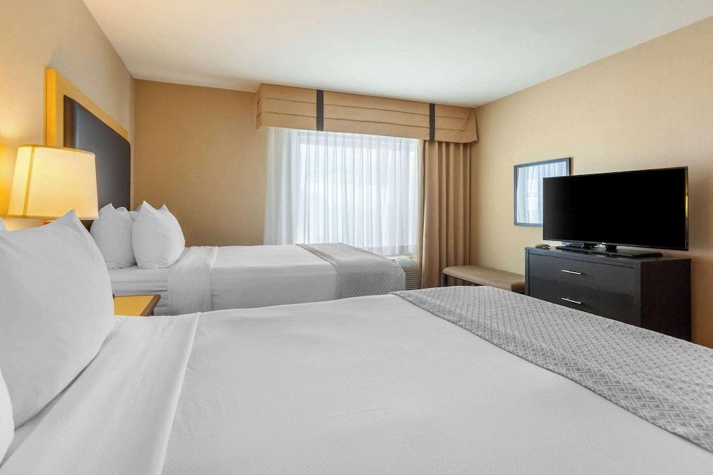 SpringHill Suites by Marriott Fort Collins photo 39