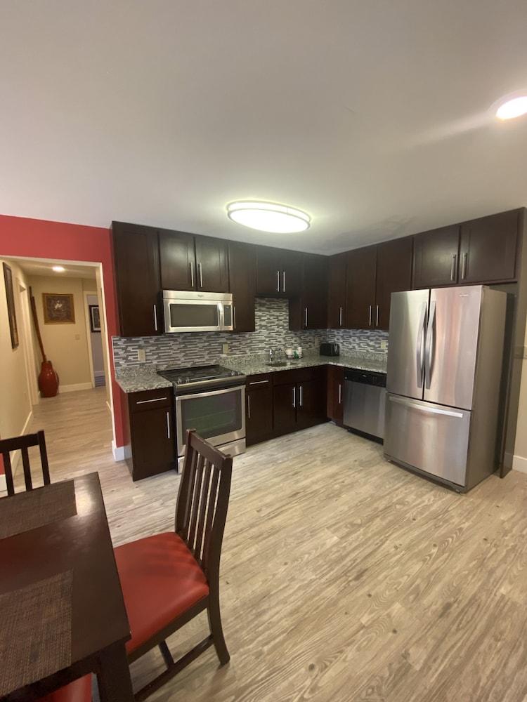 Polynesian Hotel & Suites Wisconsin Dells/Lake Delton photo 35