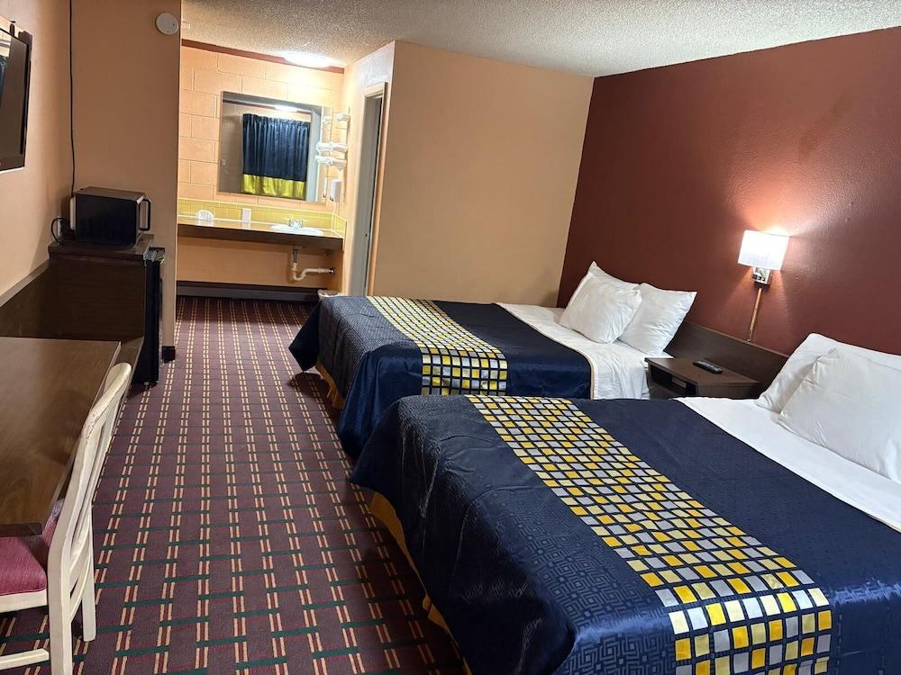 Sage & Sand Motel photo 3