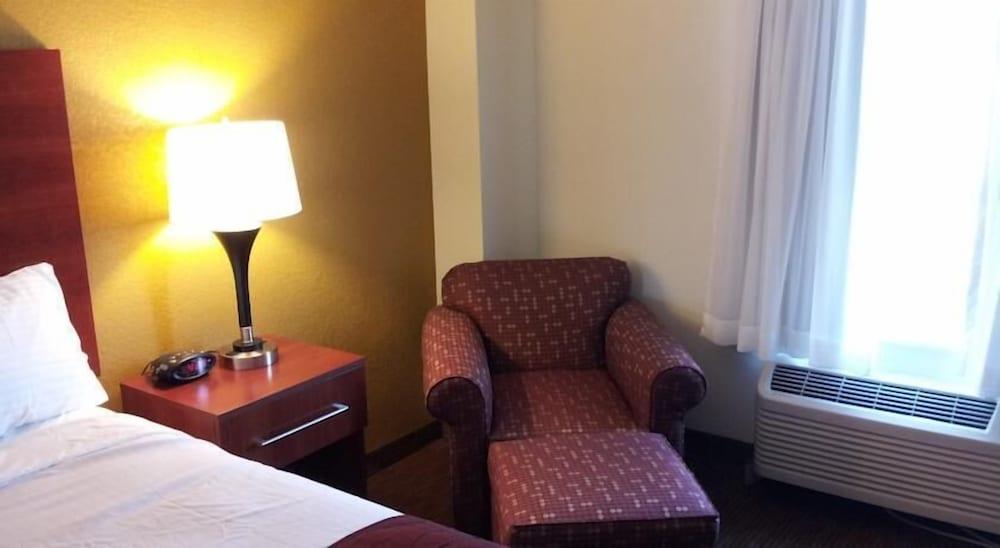 Days Inn by Wyndham Indiana PA Near IUP photo 3