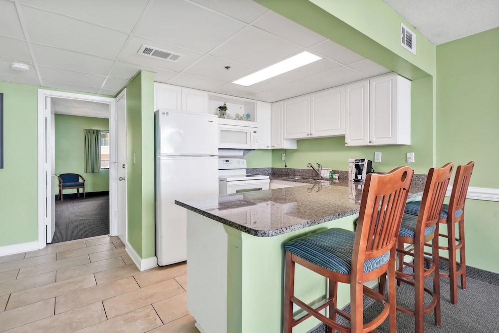 Sand Dunes Resort and Suites photo 19