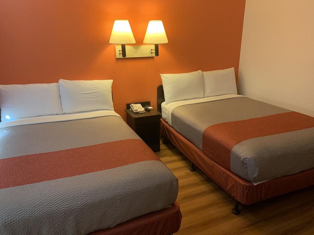 Motel 6 Grants, NM photo 6