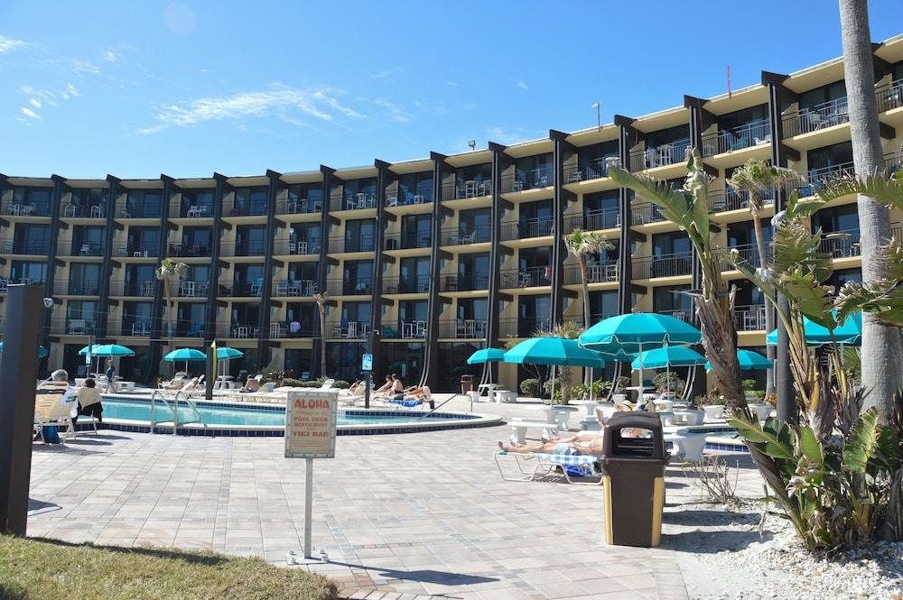 Hawaiian Inn Beach Resort photo 54
