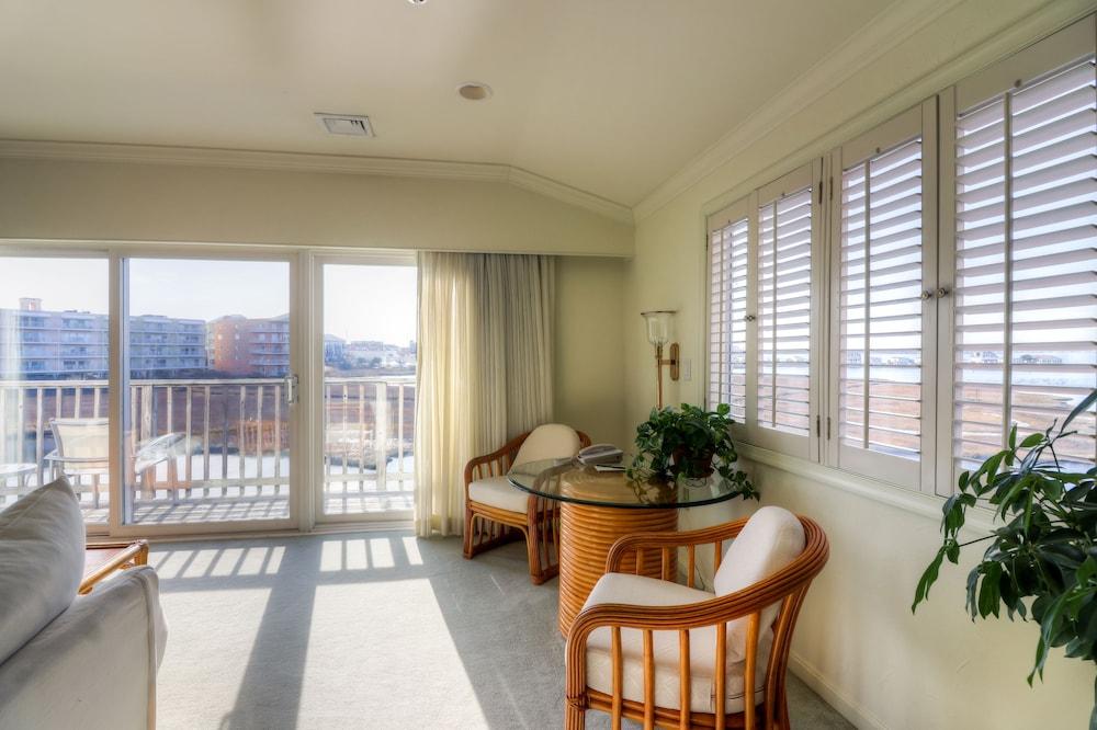 Lighthouse Club Hotel photo 48