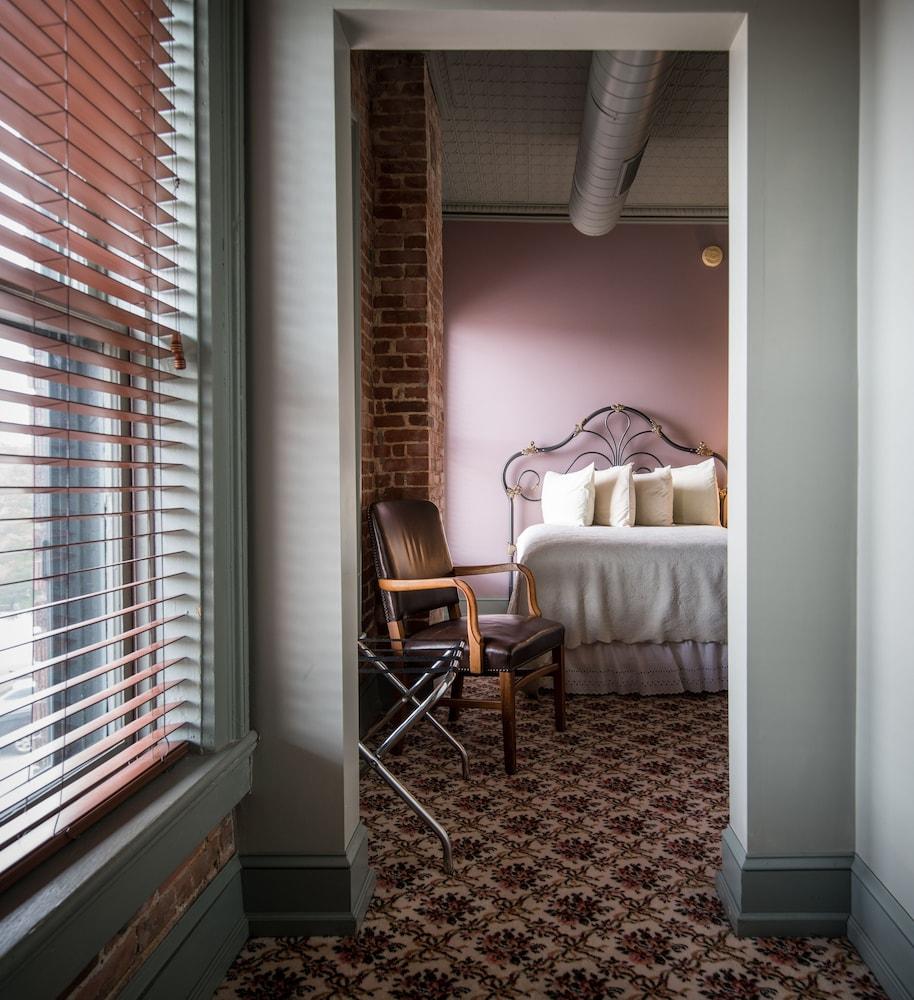 The Black Hawk Hotel photo 55
