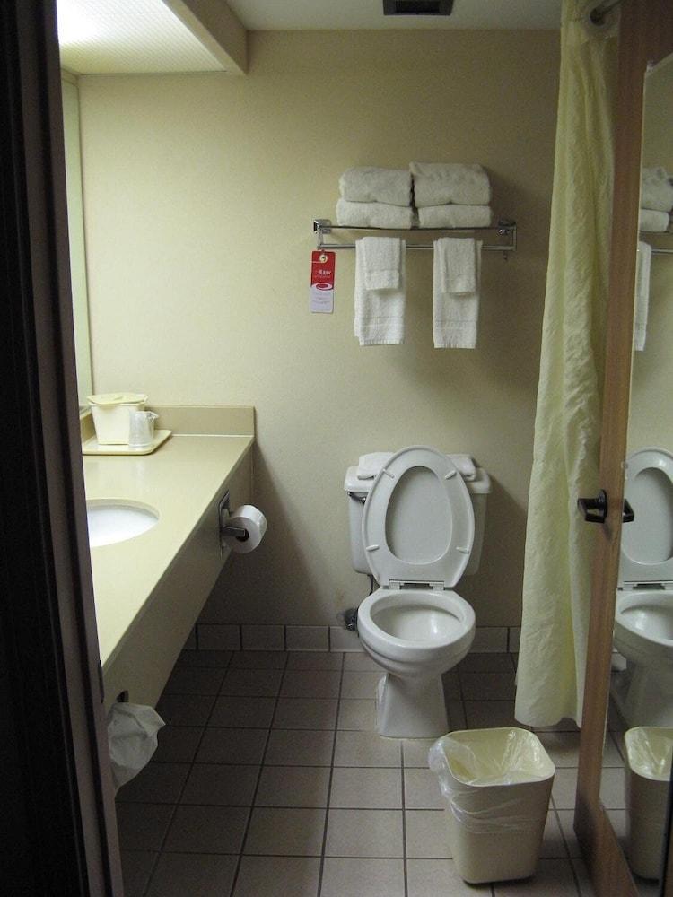 MY HOME & SUITES MADISON photo 5