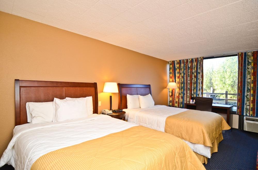 Pocono Resort Conference Center - POCONO MOUNTAINS photo 10