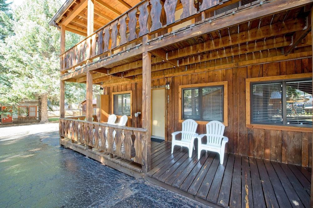 Thunderbird Lodge — hotel in Red River