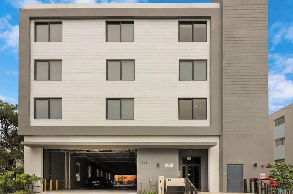 Metro Park Hotel photo 12