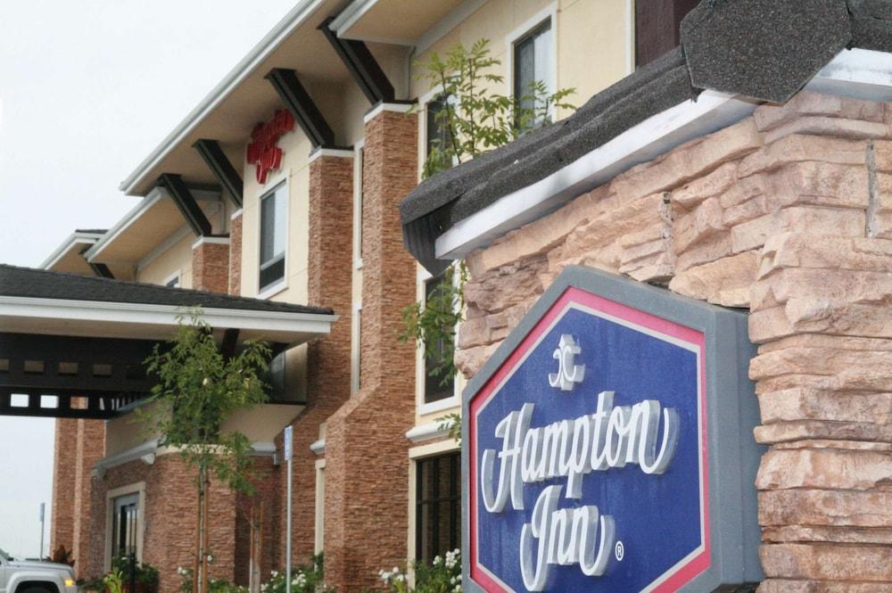 Hampton Inn Brentwood photo 27