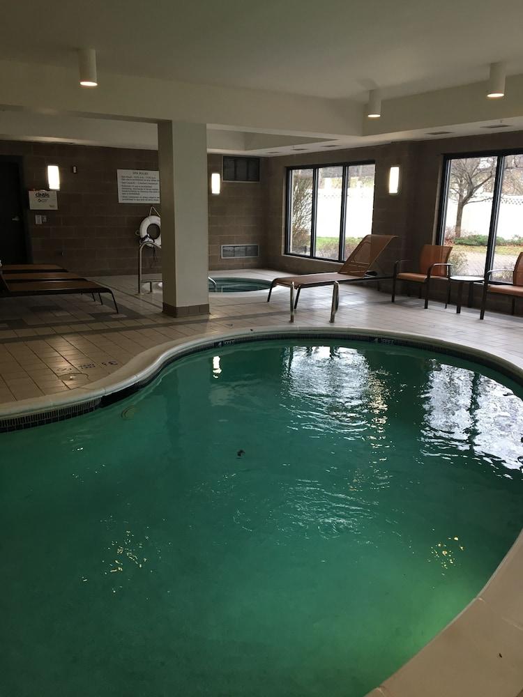 Courtyard by Marriott Newburgh Stewart Airport photo 15