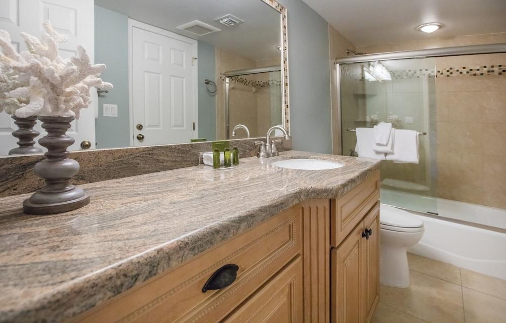 Ocean Pointe Suites at Key Largo photo 10