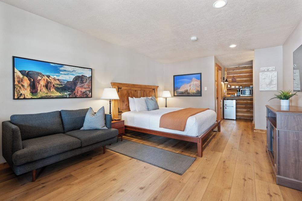 Duck Creek Village Inn photo 84