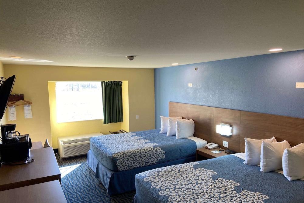 Days Inn & Suites by Wyndham Pryor photo 4