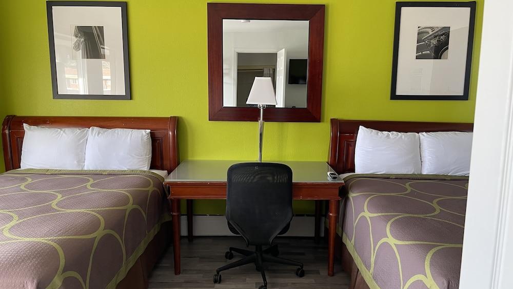 Rodeway Inn Pittsfield photo 5