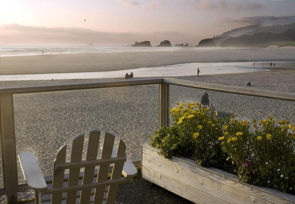 Land's End at Cannon Beach photo 14