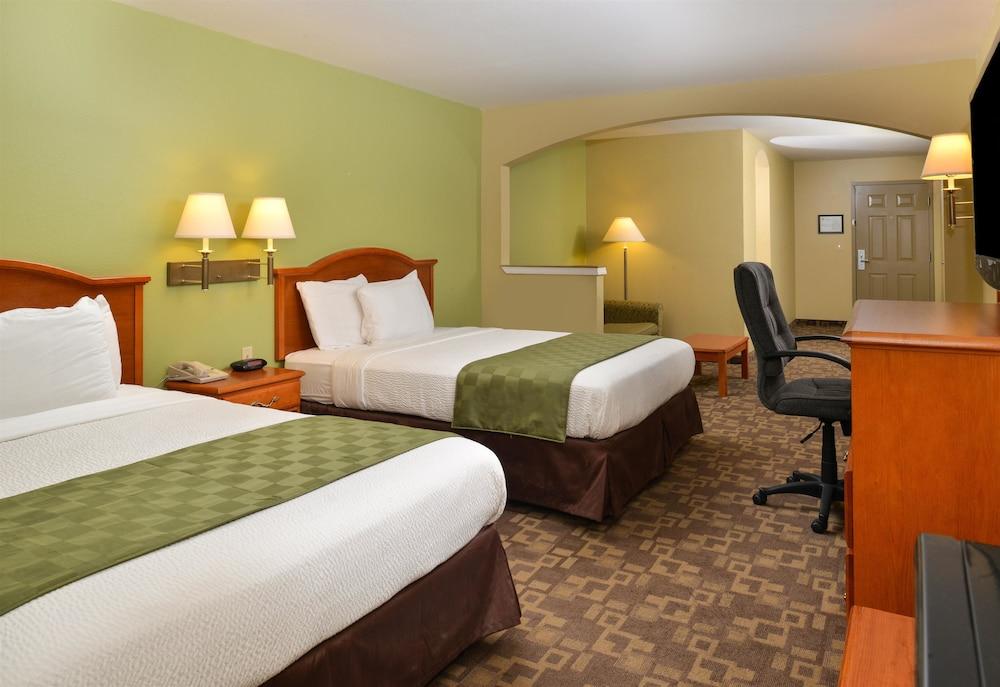 Americas Best Value Inn & Suites University Ave photo 9