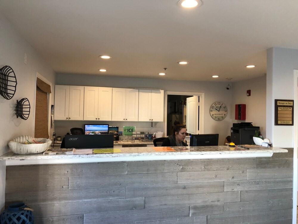 Beachgate CondoSuites and Oceanfront Resort photo 87