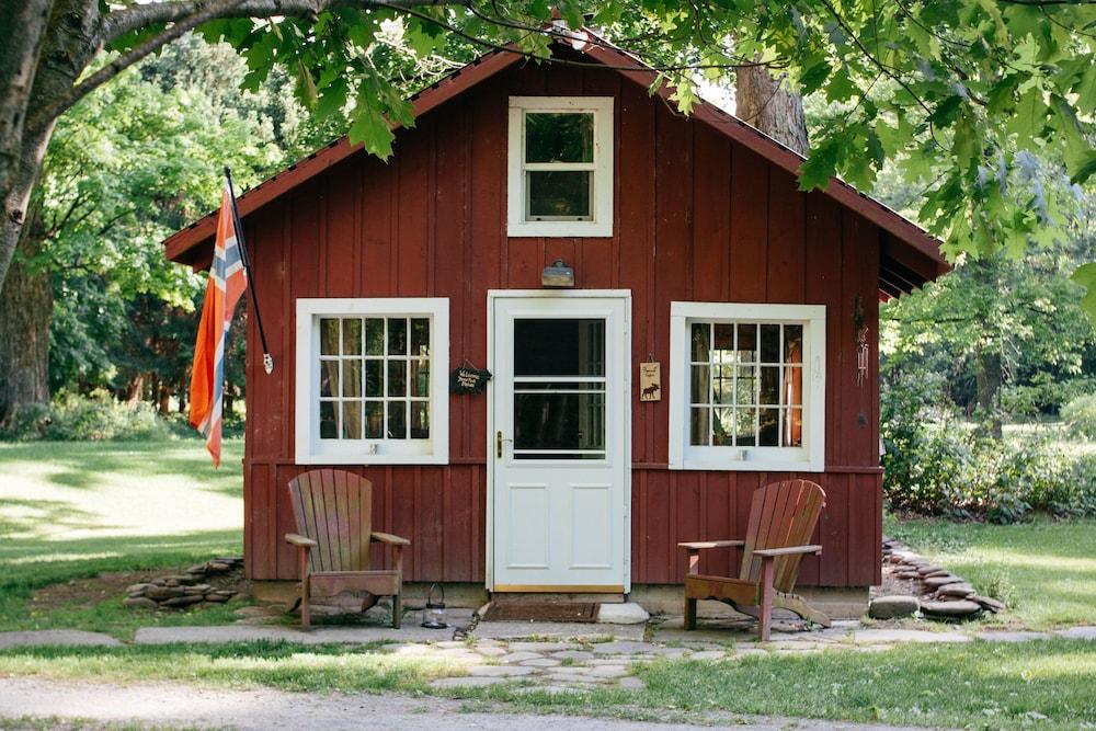 Wellnesste Lodge and Cabin Rentals photo 26