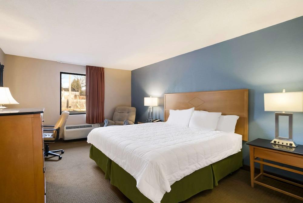 Dutchland Motel photo 17