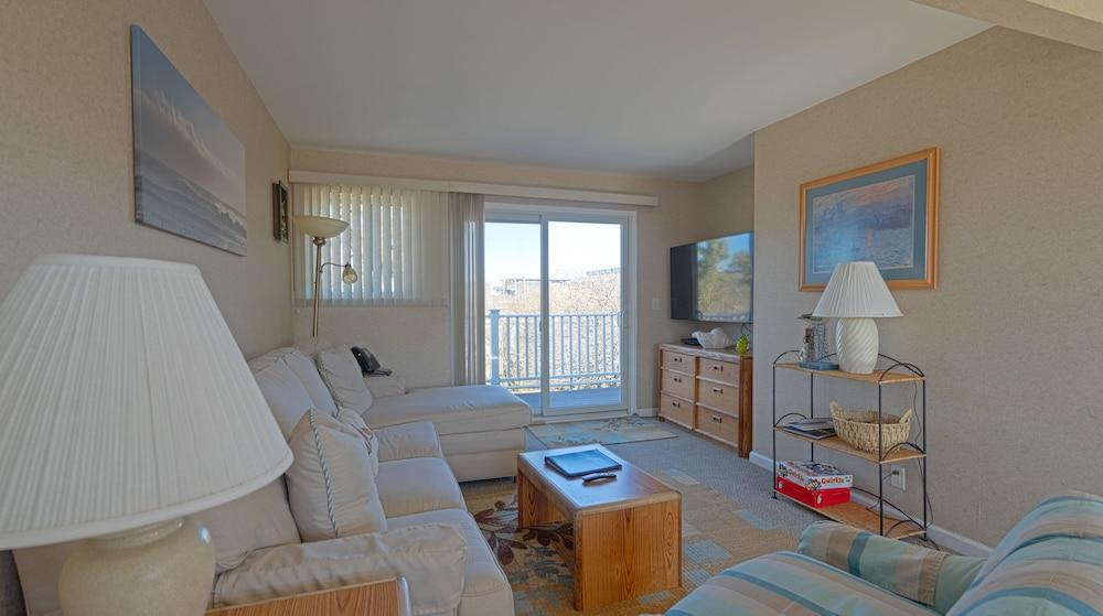 Sea Crest Resort photo 56