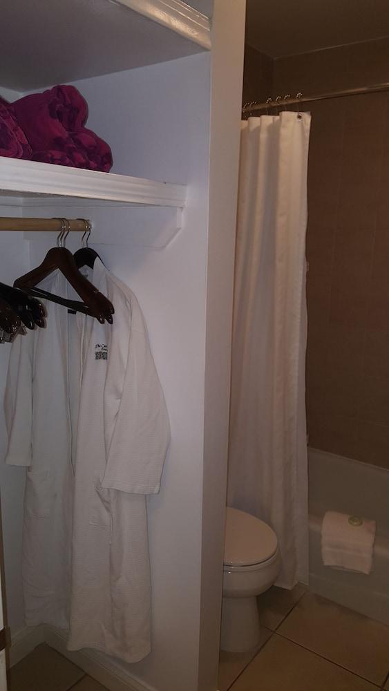 The Caribbean Court Boutique Hotel photo 98