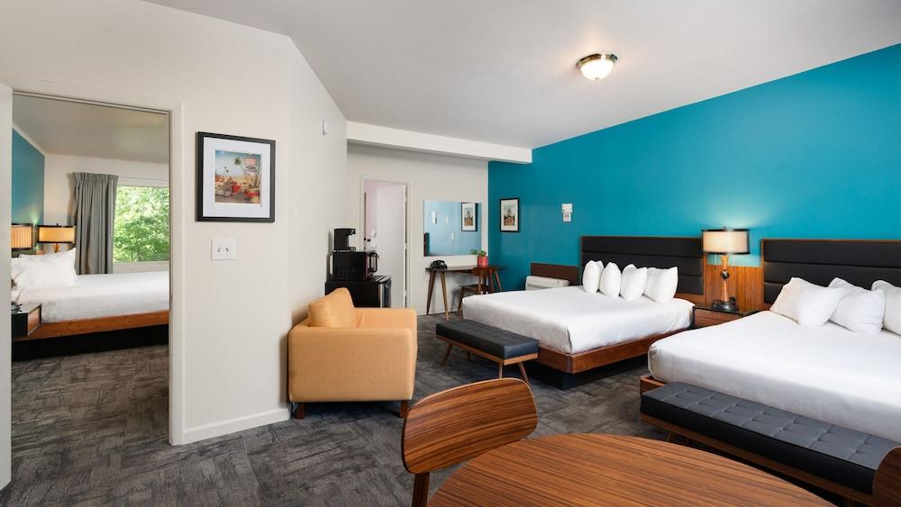 The Sapphire Motel photo 17
