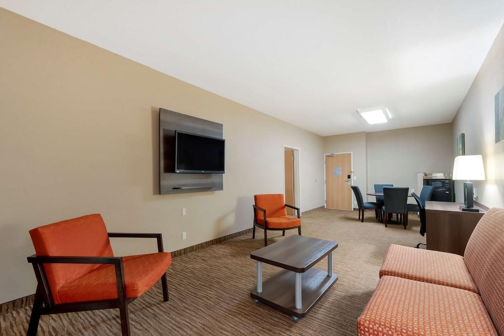 Best Western Plus DFW Airport Suites photo 15