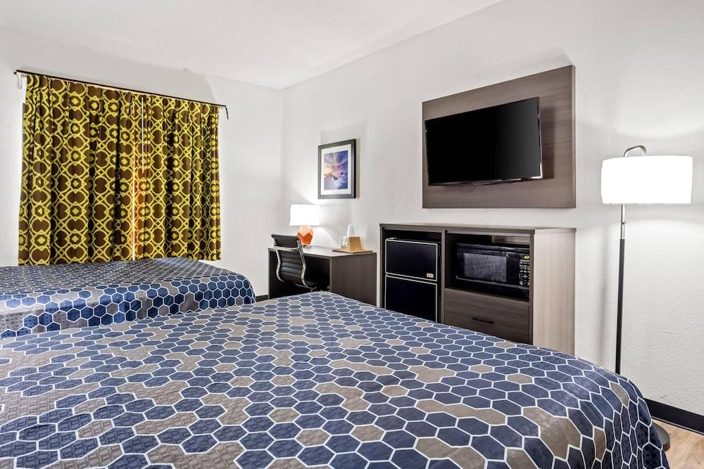 Econo Lodge Jesup photo 10