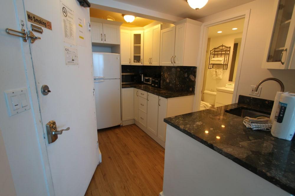 Soleil Apartments at Castle Beach Club photo 98