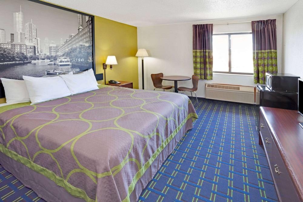 Super 8 by Wyndham Monee photo 7