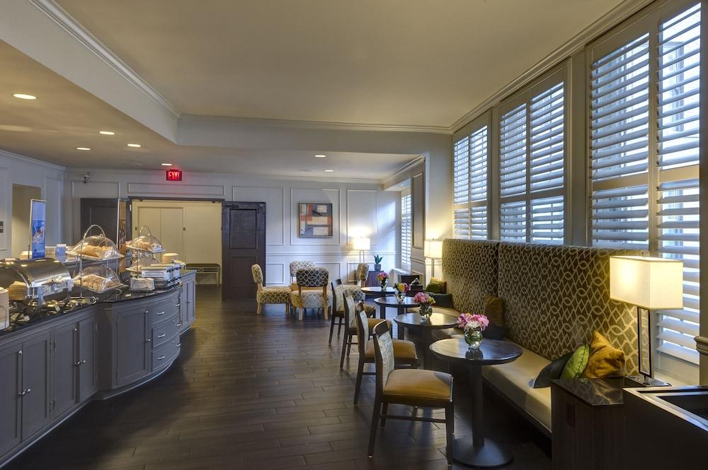 Hampton Inn & Suites New Orleans Downtown (French Qtr Area) photo 93