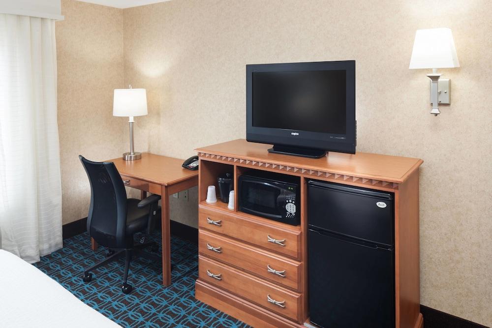 Fairfield Inn & Suites by Marriott Jacksonville Butler Blvd photo 20