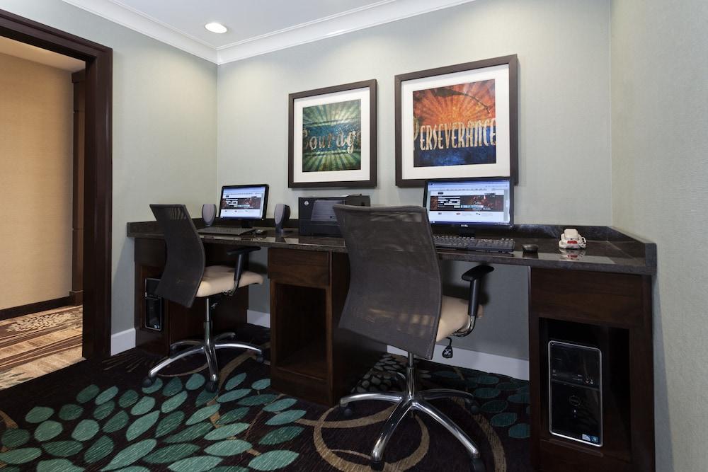 Staybridge Suites South Springfield by IHG photo 45
