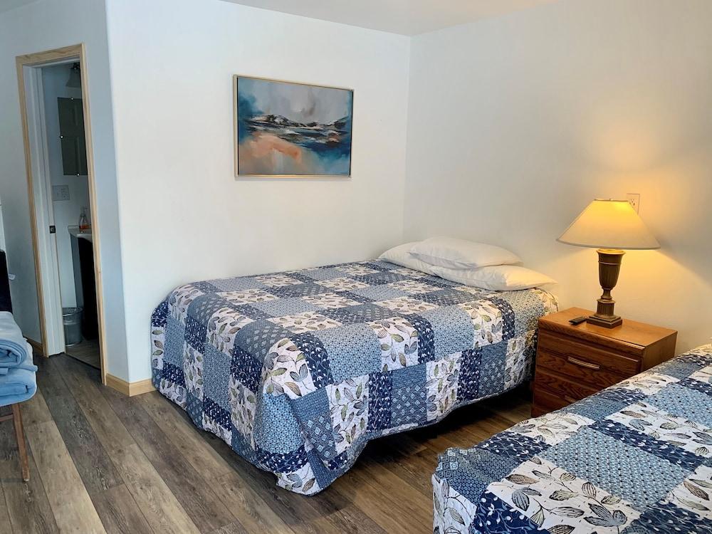 Swiss Alaska Inn photo 30