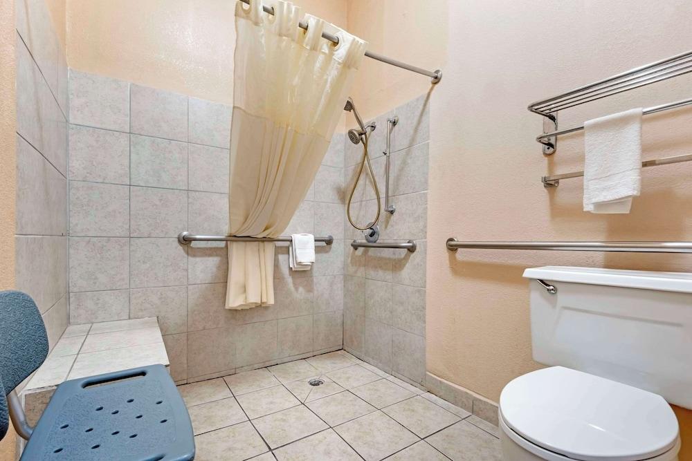 Quality Inn Amarillo West near Medical Center photo 36