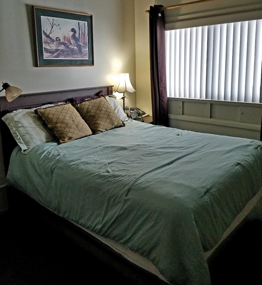 Dawson House Lodge photo 2