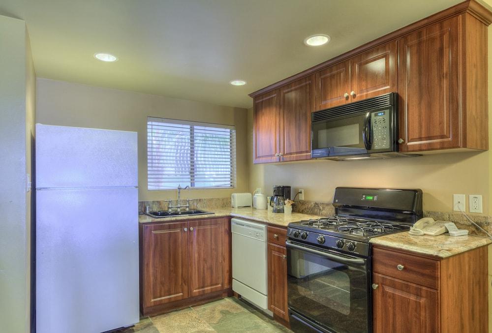 Oceanside Marina Suites photo 14