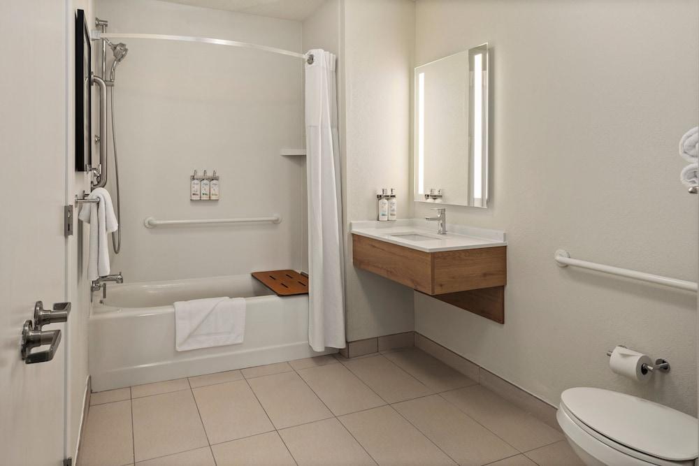 Staybridge Suites MPLS-Maple Grove/Arbor Lakes by IHG photo 32